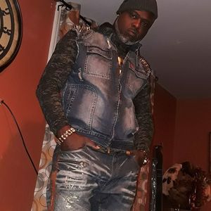 Meet your Posher, Reggie